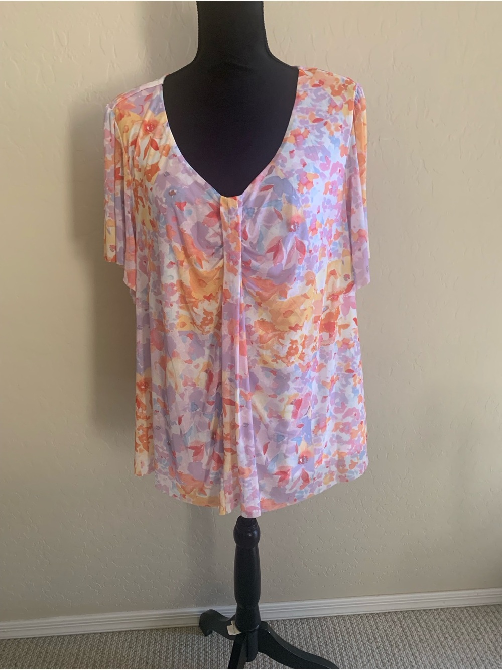 Isaac MizrahiWomen's Pastel Watercolor V-Neck Blouse - PinkPeach & Lavender Sz1X